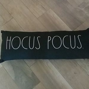 NWT Rae Dunn Hocus Pocus Pillow
